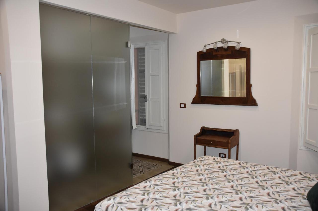 Le Dame Manfrede Hotel Faenza Exterior photo